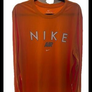 Nike Air Men’s Long-Sleeve T-shirt Classic Fit Orange Size Large
